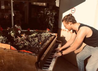 Street piano jam in Budapest #piano #budapest #composerlife #instapic #instatravel